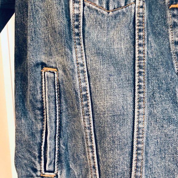 GAP Denim Jacket NWT Timeless Classic Style GORGEOUS Color Super Flattering😊 - Picture 7 of 8